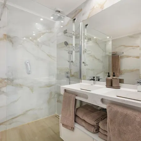 Modern 3 Bedroom With Amazing View In Magna Rdr277