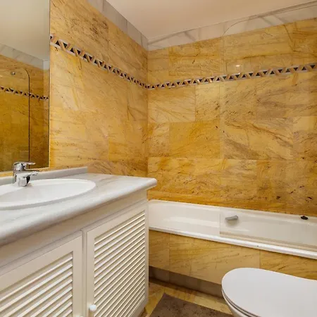 Апартаменти Modern 3 Bedroom With Amazing View In Magna Rdr277 Марбелья